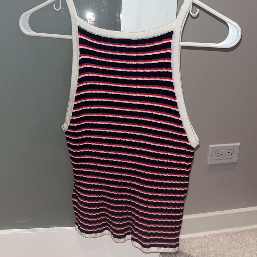 H&M Top - Picture 2 of 4